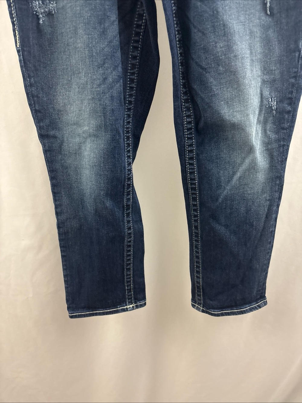 Vigoss The Dublin Capri Women’s Size 7/8 Length 23 Distressed Jeans - Picture 5 of 10